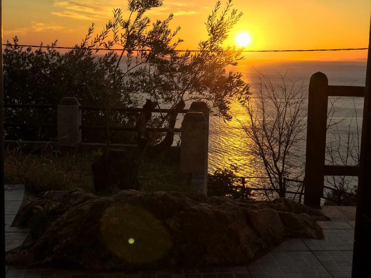 House Of The Rising Sun Villa Chorefton Bagian luar foto